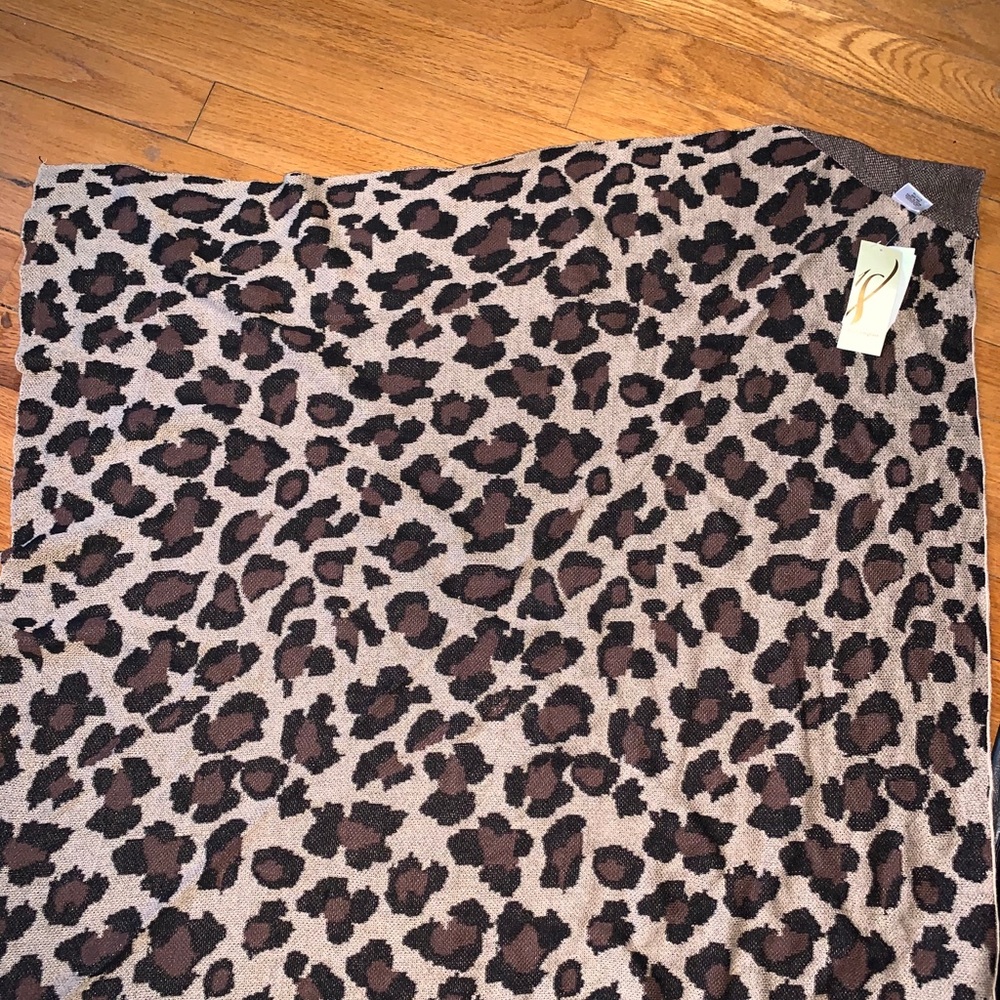 Scarf - Picture 4 of 6